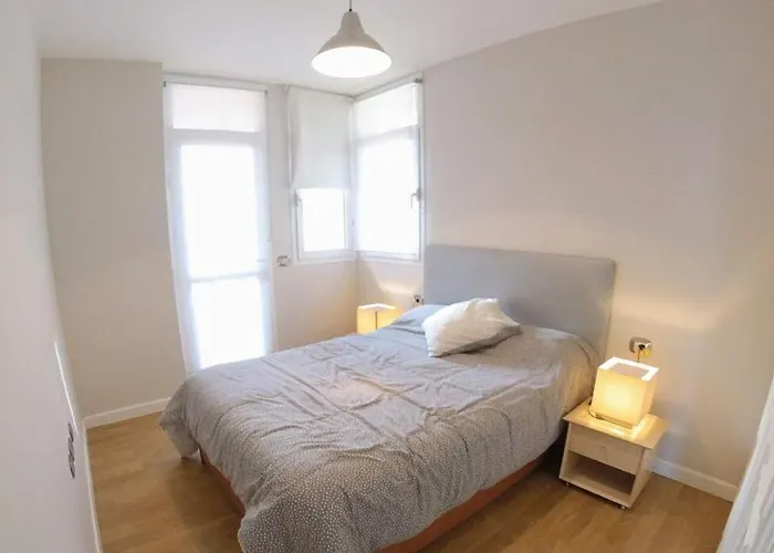 Facing The Ocean - Full Appt 2 Ch Double