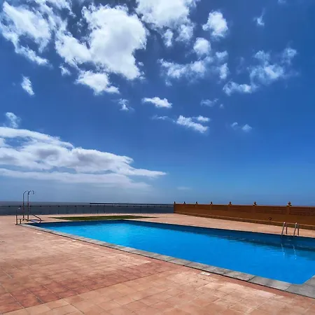 Facing The Ocean - Full Appt 2 Ch Double