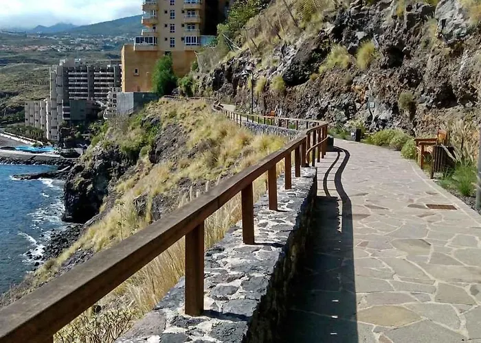 Facing The Ocean - Full Appt 2 Ch Double *